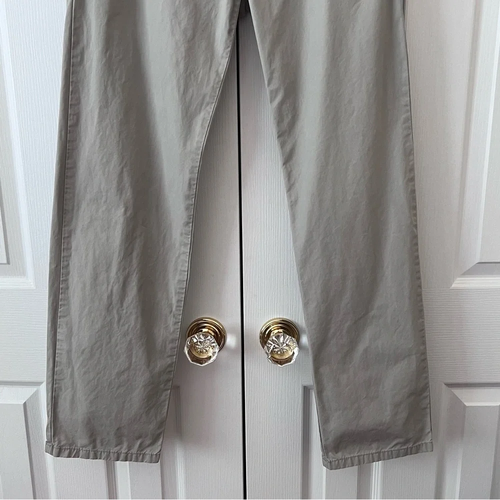 Calvin Klein Men's Straight Leg Taupe Chino Pants (33x32) Excellent Condition